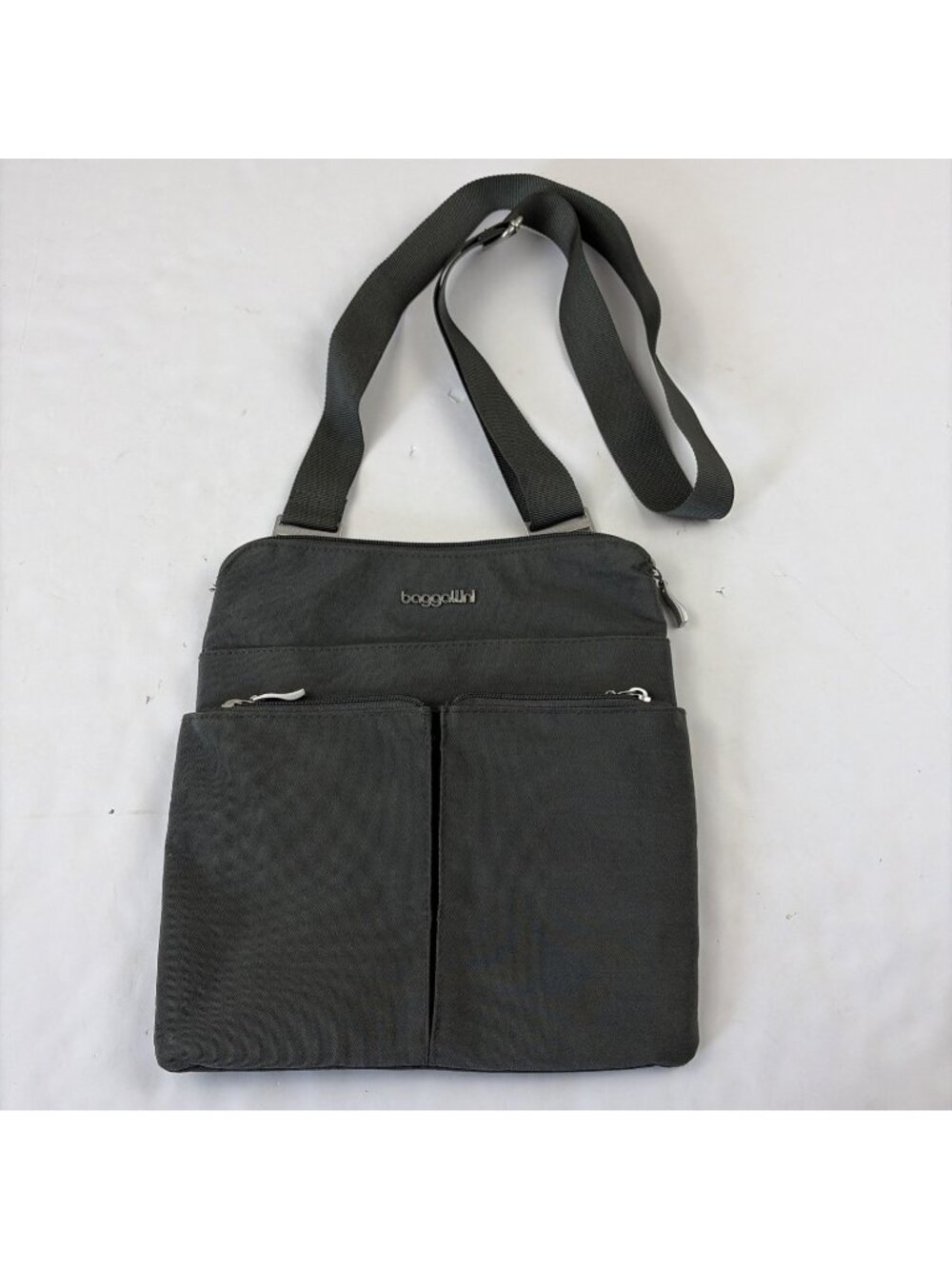 Baggallini Horizon Crossbody Lightweight Water-Resistant Travel Dark Gray Bag
